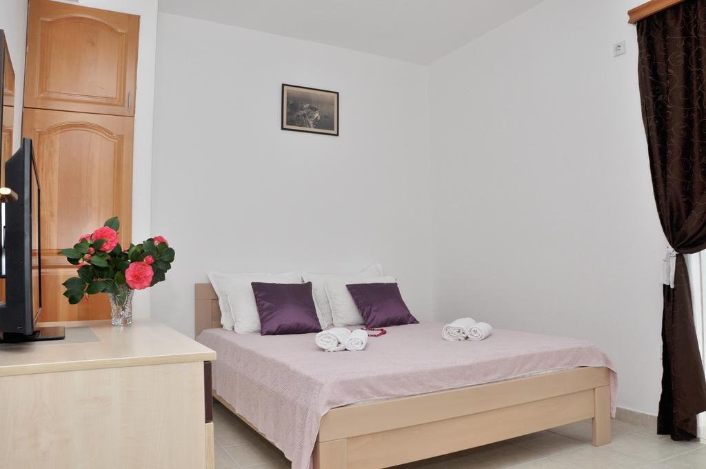 Guest House Savina Herceg Novi Ngoại thất bức ảnh