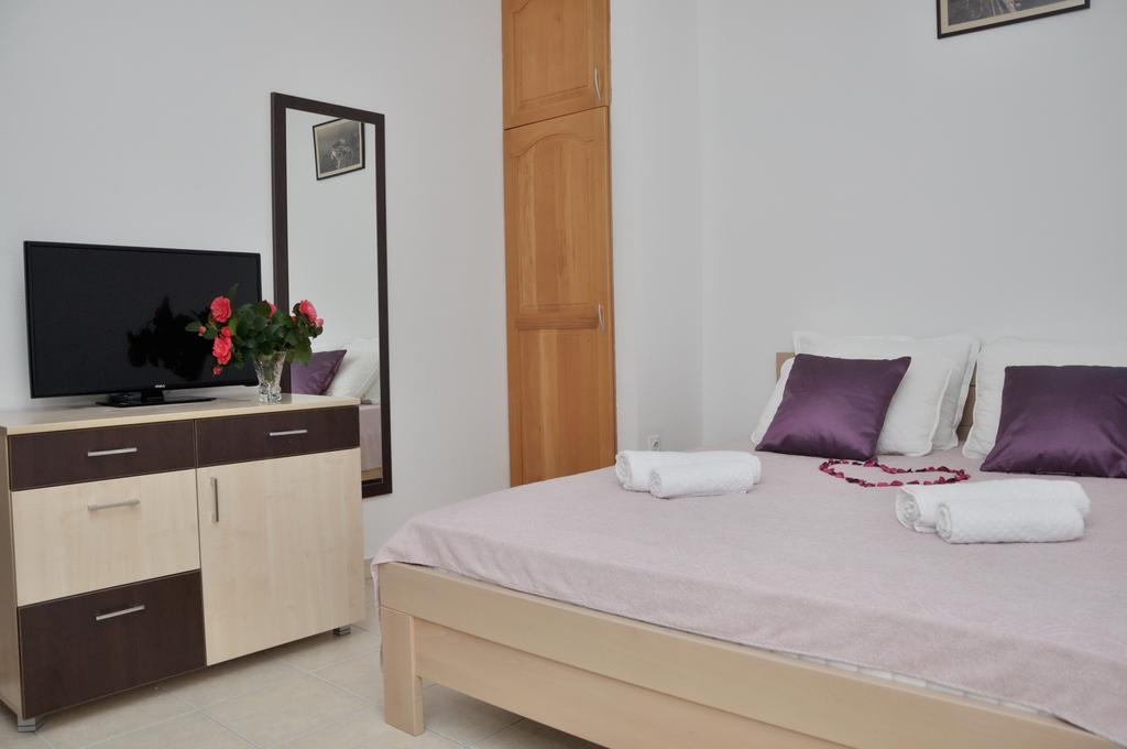 Guest House Savina Herceg Novi Ngoại thất bức ảnh