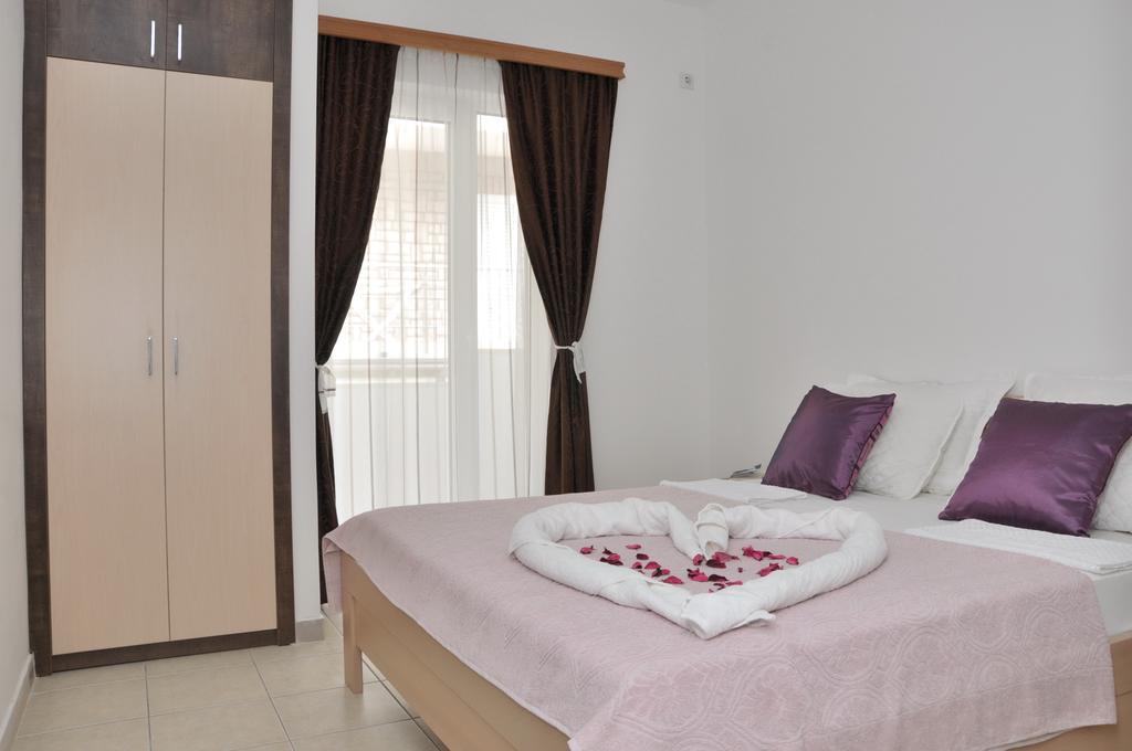 Guest House Savina Herceg Novi Ngoại thất bức ảnh