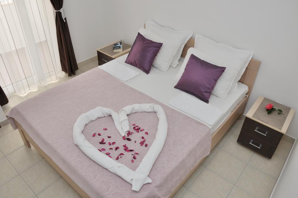 Guest House Savina Herceg Novi Ngoại thất bức ảnh